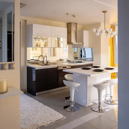아파트 Golden-hour Loft On The 35th Floor With 290 Views And Free Parking