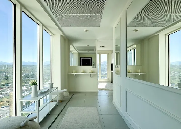 Golden-hour Loft 35f Sunset Views Free Parking *